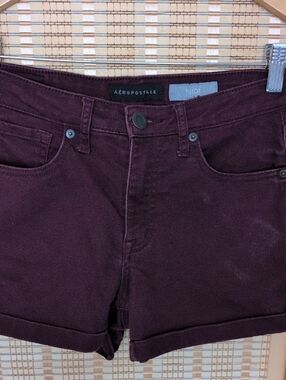 Aeropostale Women's Burgundy Stretch Shorts
